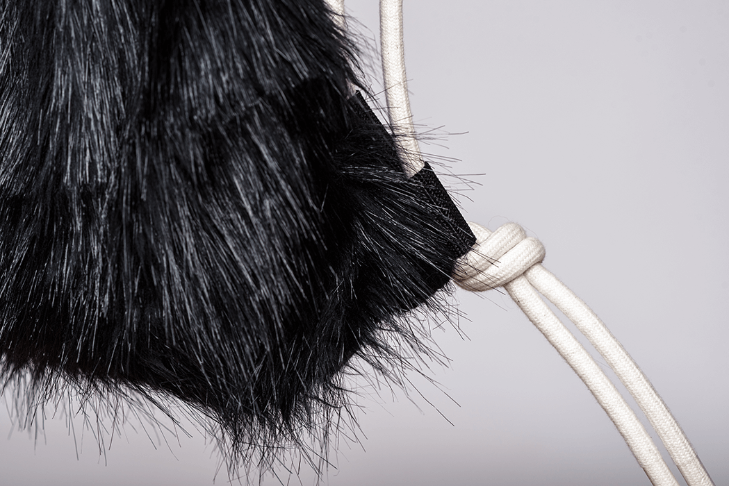 Bagira bag fekete szőrmés táska